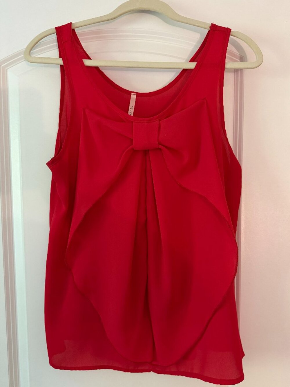 Red bow front sleeveless top (M)